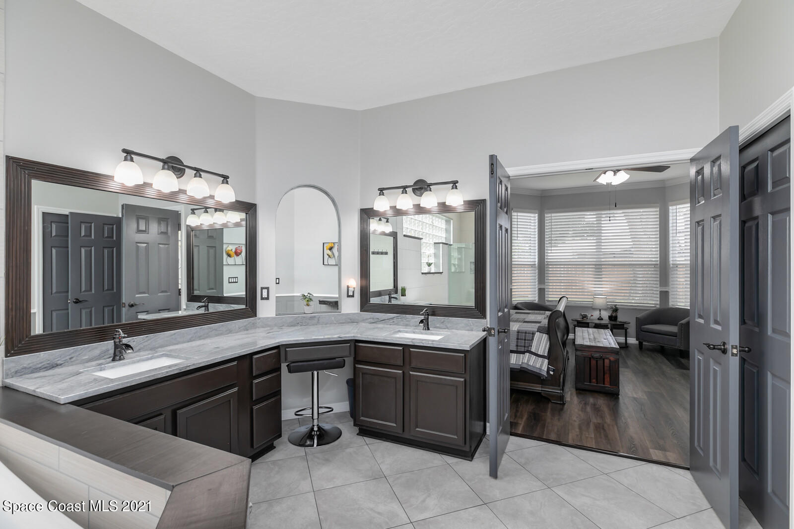 4805 Springwater Circle Melbourne, FL 32940 - Photo 19 of 36 Owner's bath
