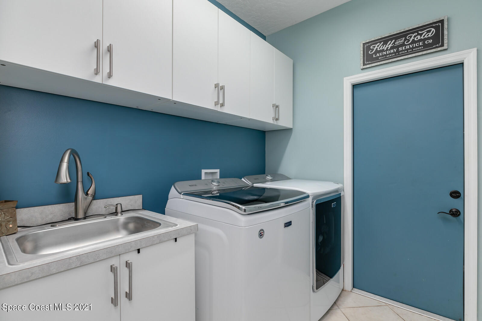 4805 Springwater Circle Melbourne, FL 32940 - Photo 22 of 36 Laundry room