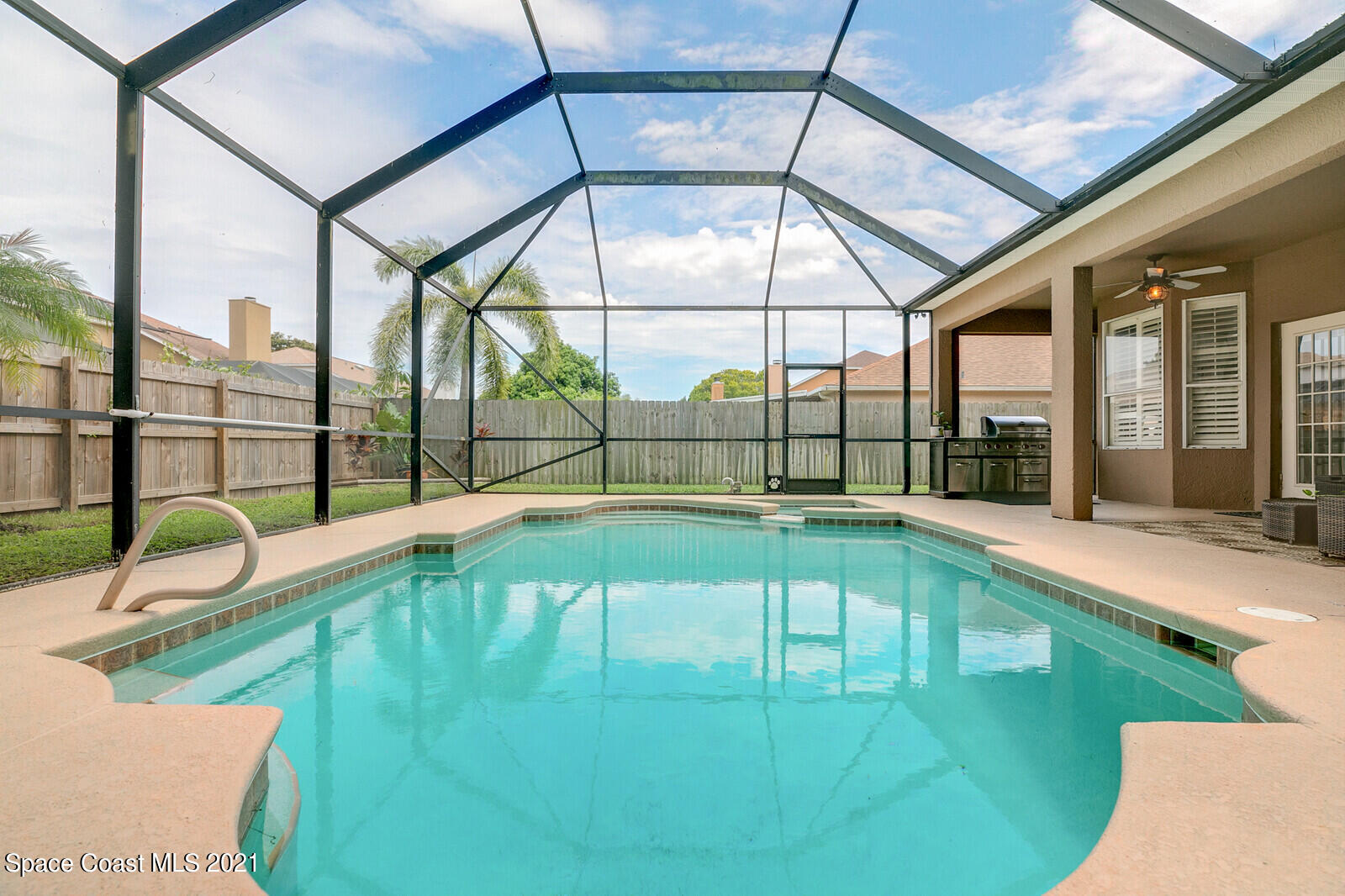 4805 Springwater Circle Melbourne, FL 32940 - Photo 33 of 36 Pool w/spa