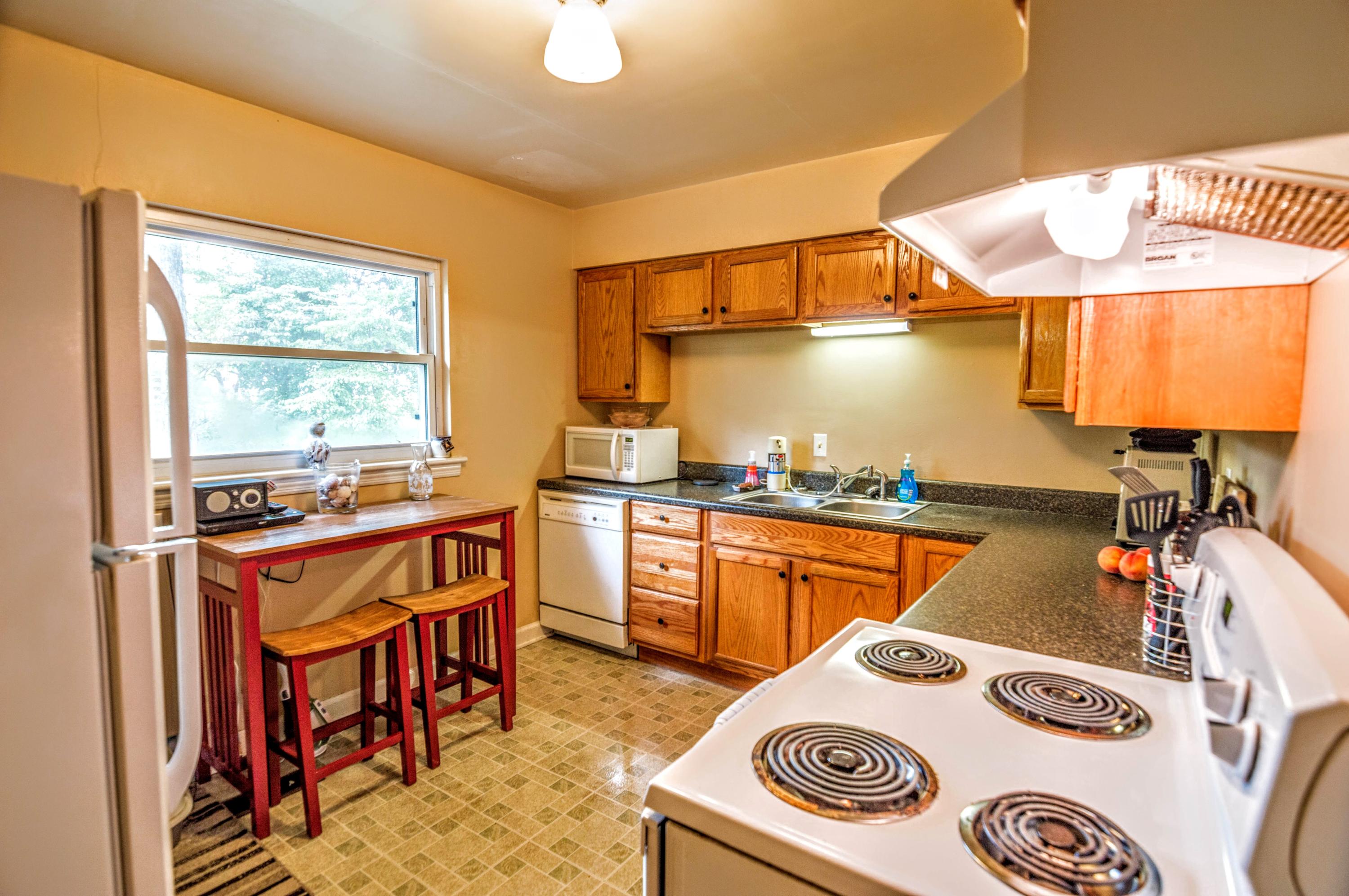 927 Linden Hall Road Chattanooga, TN 37415 - Photo 10 of 27 DSC_9537-2