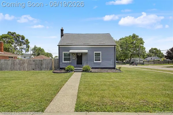 $299,000 | 30708 Palmer Boulevard, Madison Heights, MI 48071