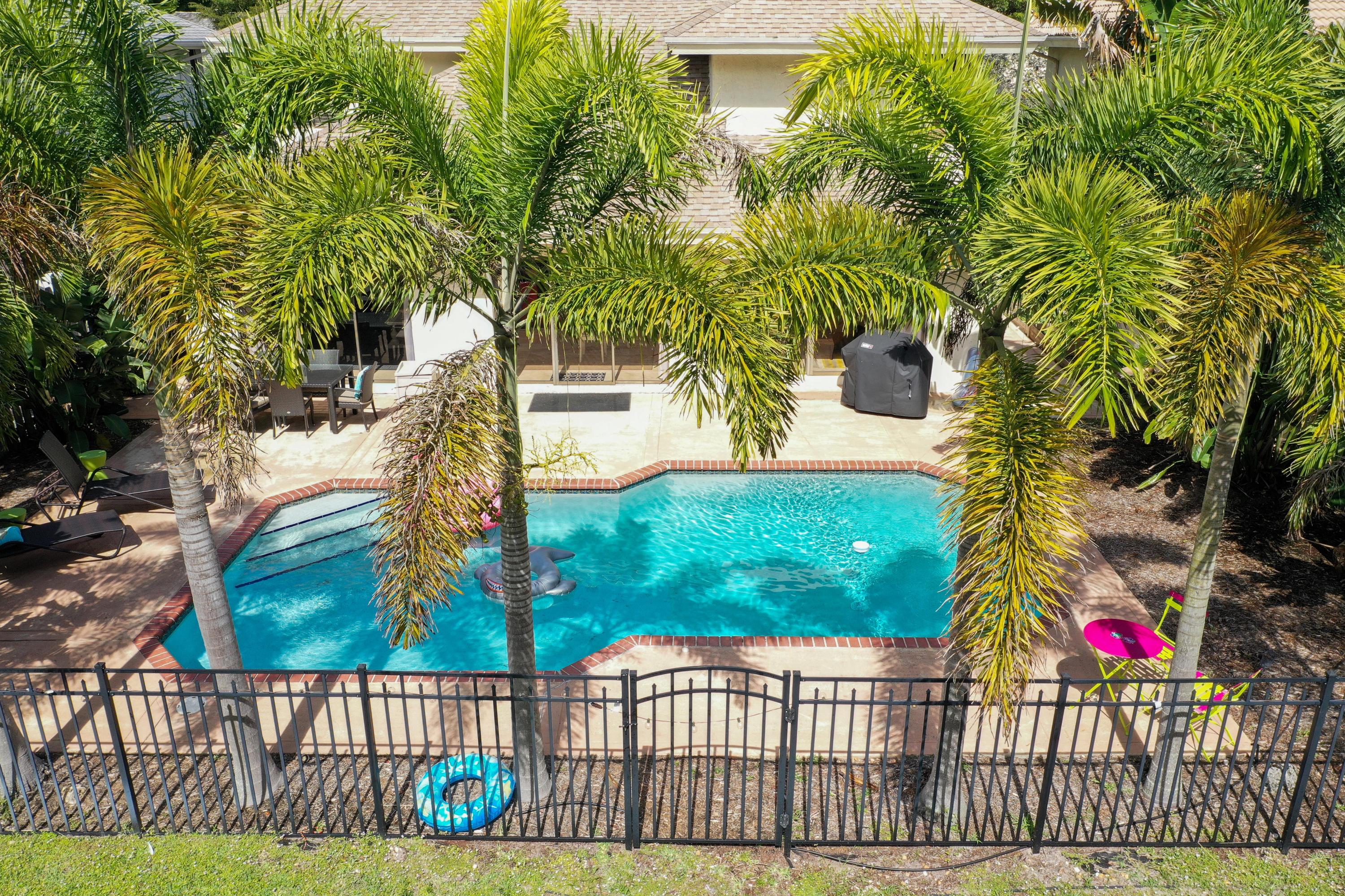 6624 Sweet Maple Lane Boca Raton, FL 33433 - Photo 27 of 47 30 (1)