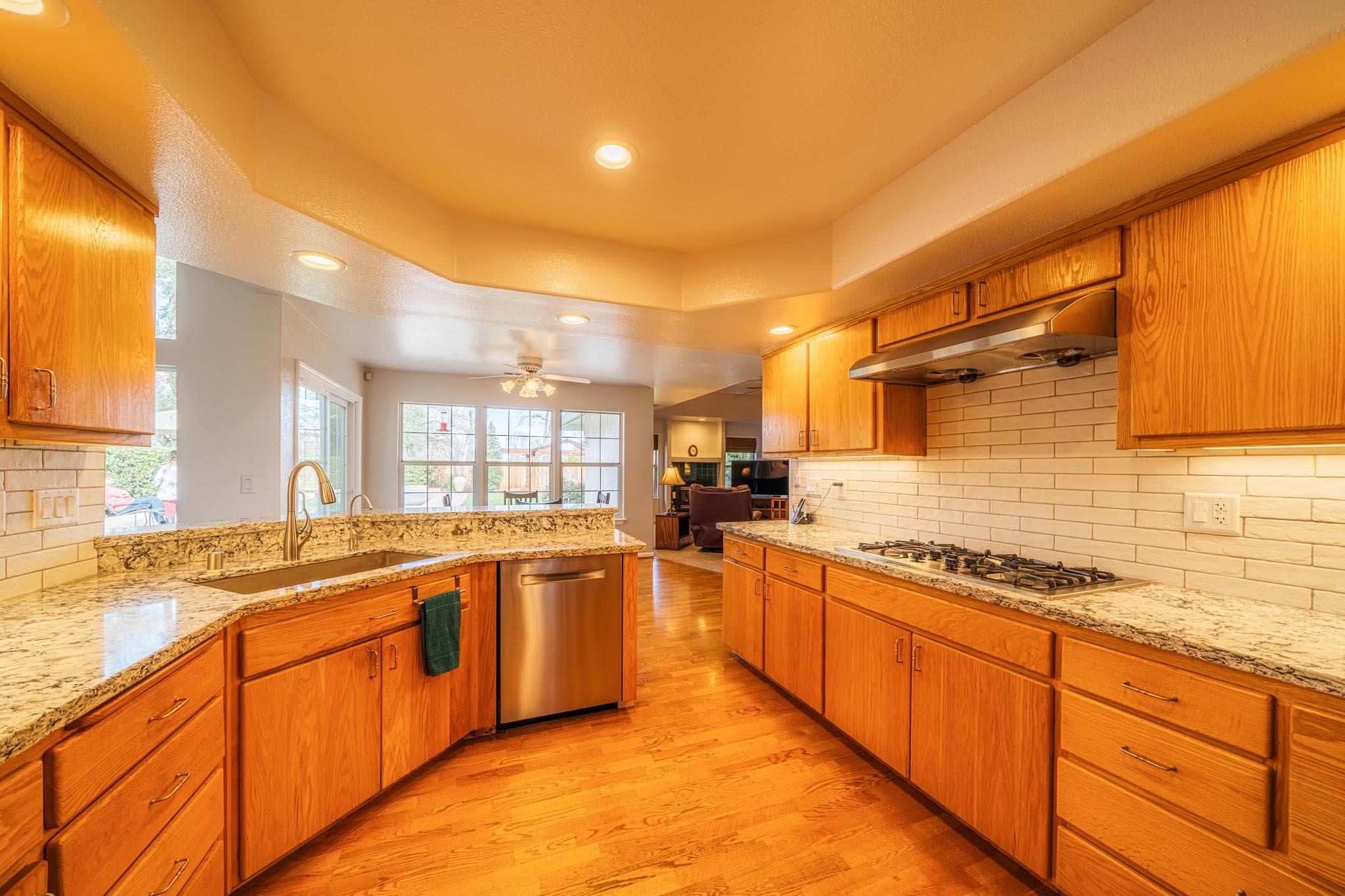 6657 Riata Drive Redding, CA 96002 - Photo 21 of 60 DSC06362-HDR