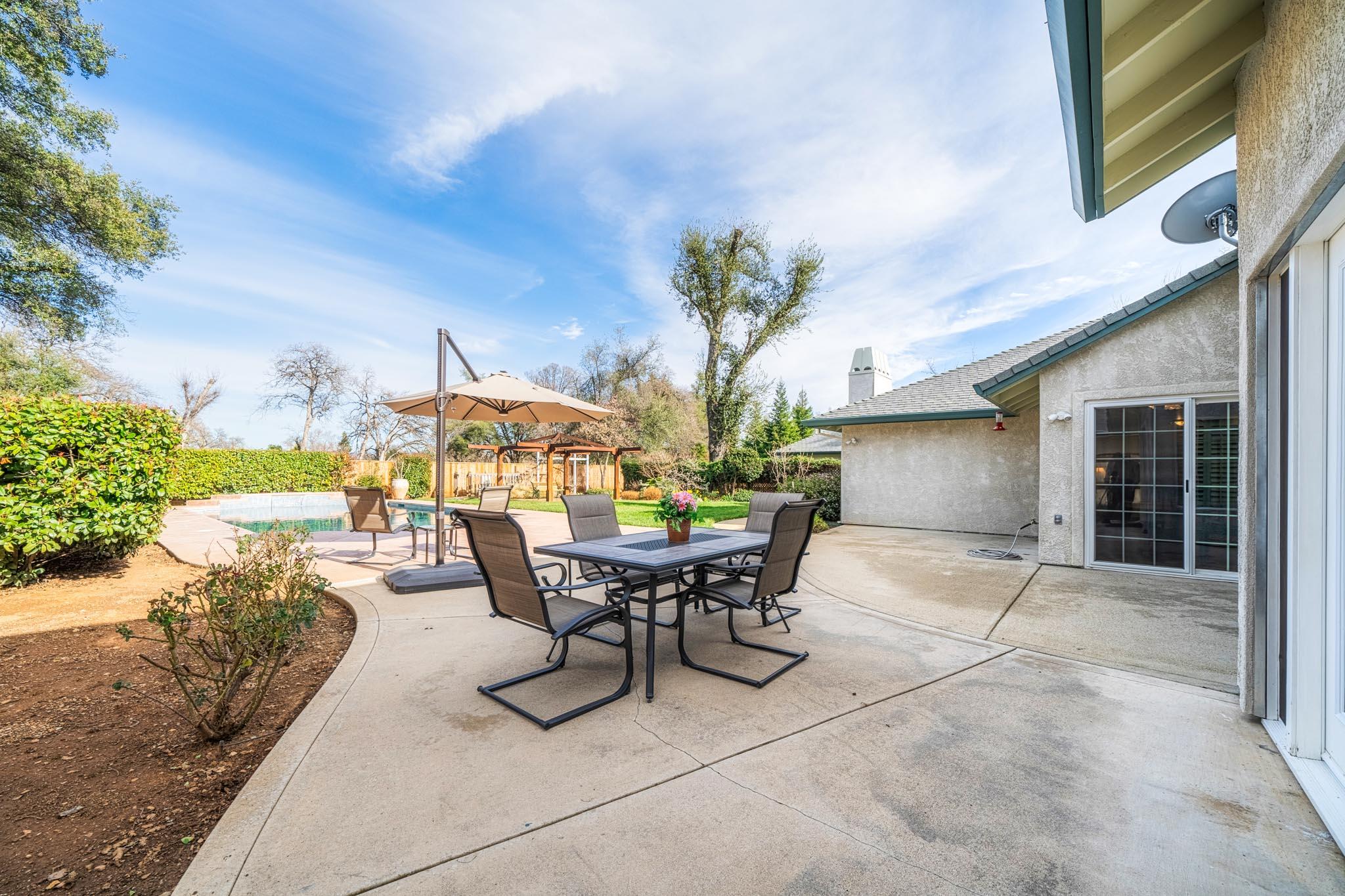 6657 Riata Drive Redding, CA 96002 - Photo 40 of 60 DSC06457-HDR