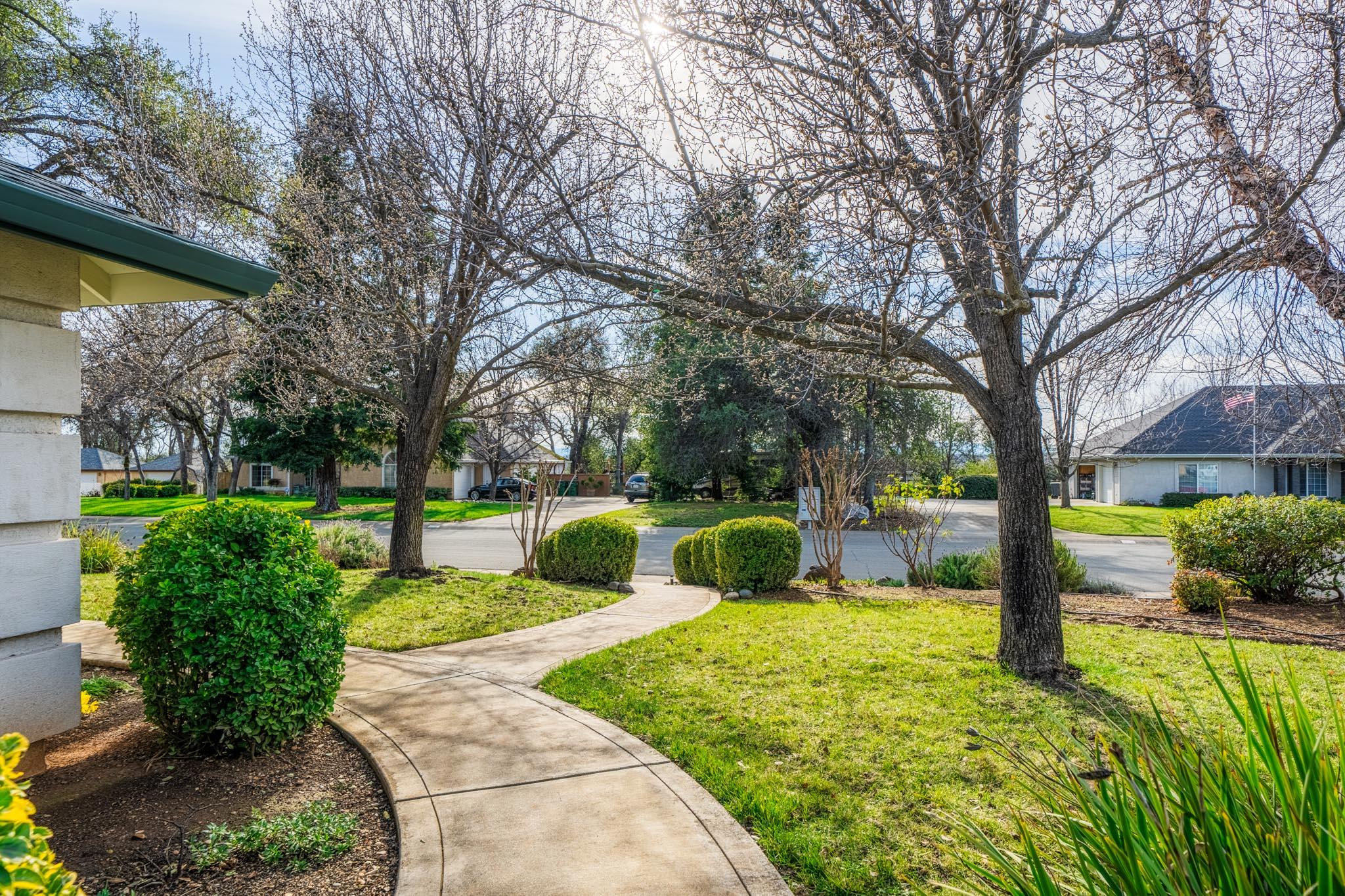 6657 Riata Drive Redding, CA 96002 - Photo 6 of 60 DSC06279-HDR