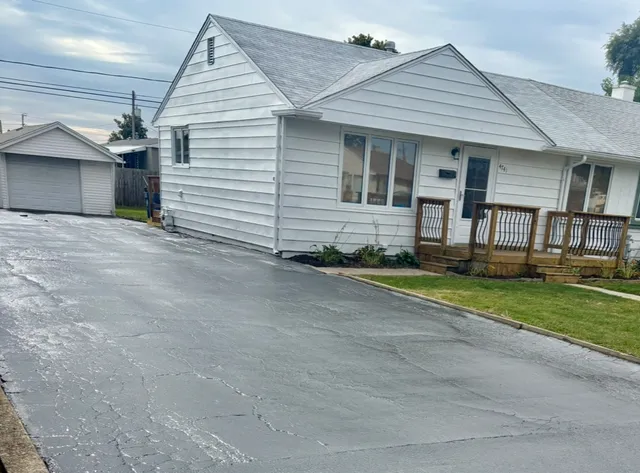 $214,900 | 4741 West 89th Place, Hometown, IL 60456