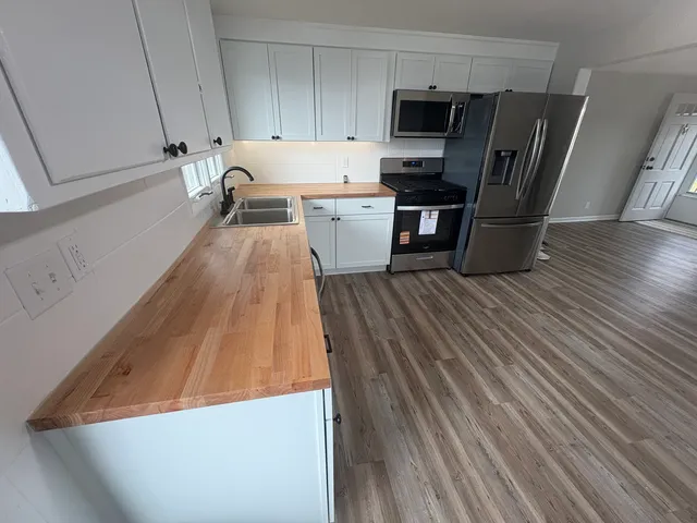 $214,900 | 4741 West 89th Place, Hometown, IL 60456