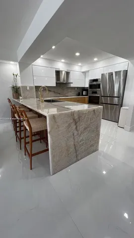 $680,000 | 3900 Galt Ocean Drive, Unit 1614, Fort Lauderdale, FL 33308