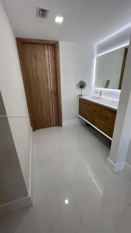 $680,000 | 3900 Galt Ocean Drive, Unit 1614, Fort Lauderdale, FL 33308