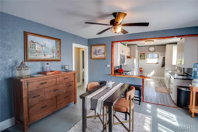 $169,000 | 20628 Highway 3, Grafton, IL 62037