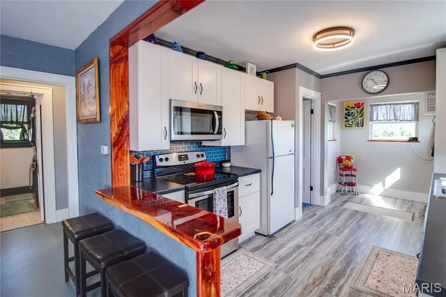 $169,000 | 20628 Highway 3, Grafton, IL 62037