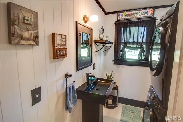 $169,000 | 20628 Highway 3, Grafton, IL 62037