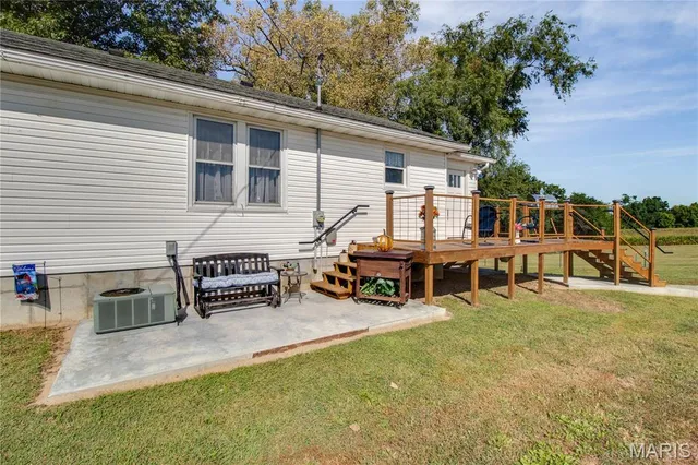 $169,000 | 20628 Highway 3, Grafton, IL 62037