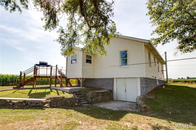 $169,000 | 20628 Highway 3, Grafton, IL 62037