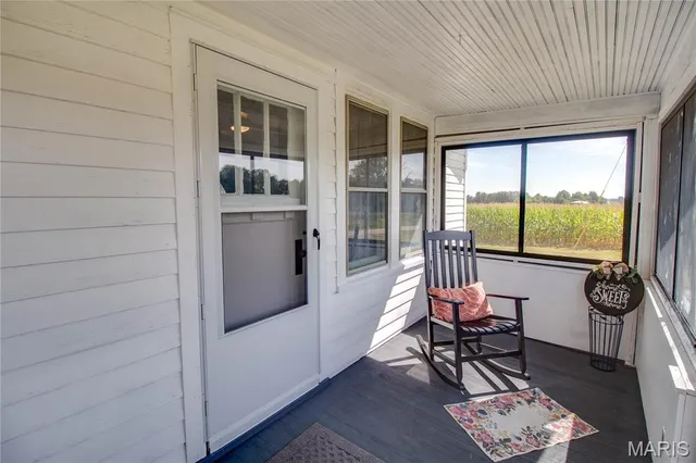 $169,000 | 20628 Highway 3, Grafton, IL 62037