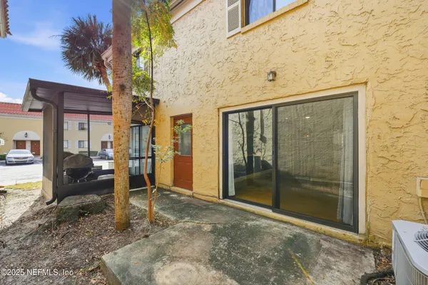 $125,000 | 5811 Atlantic Boulevard, Unit 229, Jacksonville, FL 32207
