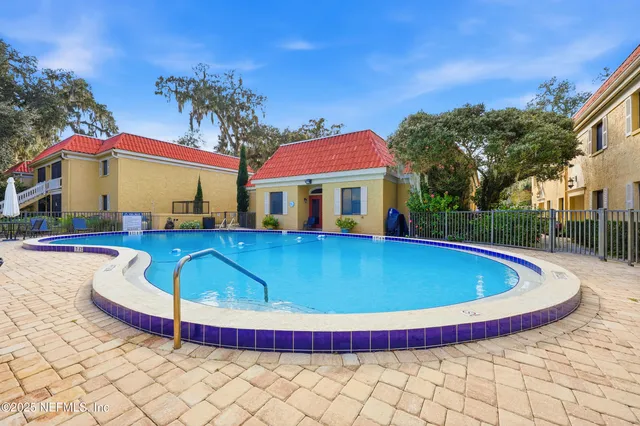 $145,000 | 5811 Atlantic Boulevard, Unit 229, Jacksonville, FL 32207