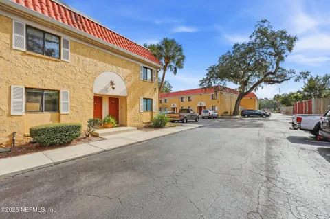 $99,000 | 5811 Atlantic Boulevard, Unit 229, Jacksonville, FL 32207