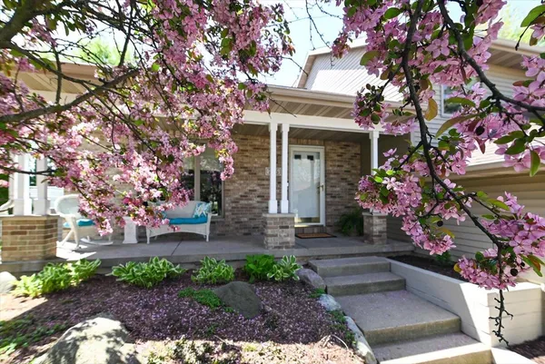 $519,900 | 706 Summerton Court, Sun Prairie, WI 53590