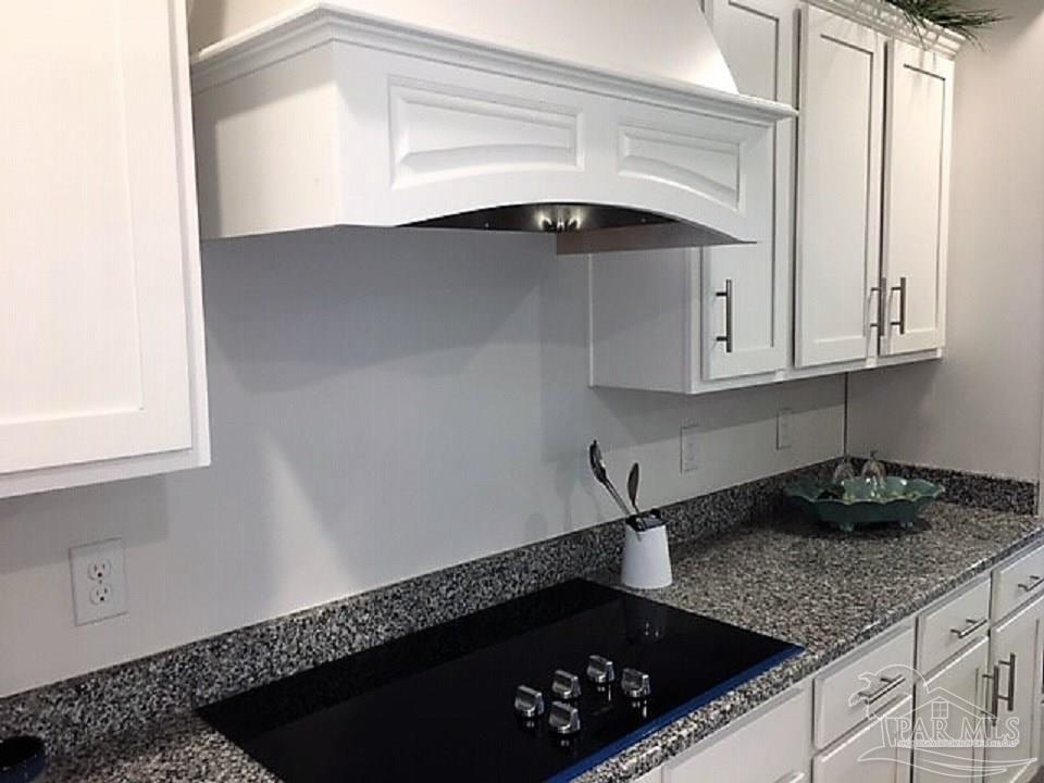 5650 Blake Lane Milton, FL 32571 - Photo 8 of 37