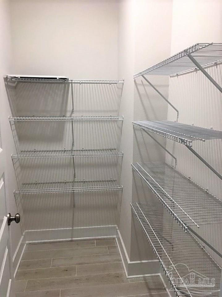 5650 Blake Lane Milton, FL 32571 - Photo 9 of 37