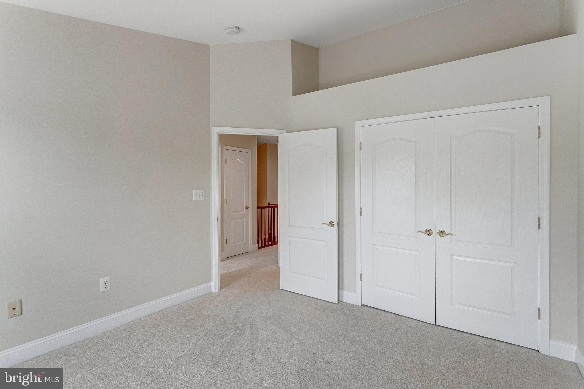 25804 Commons Square Chantilly, VA 20152 - Photo 28 of 48 a view of an empty room