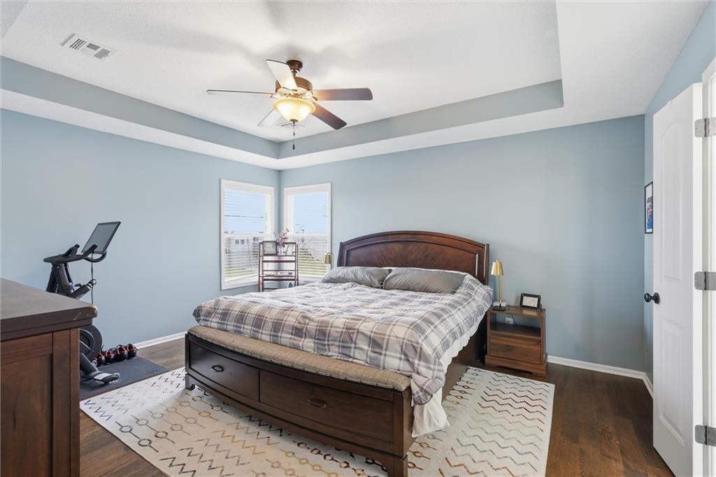 2236 Southwest HawkView Road Lee's Summit, MO 64082 - Photo 17 of 44