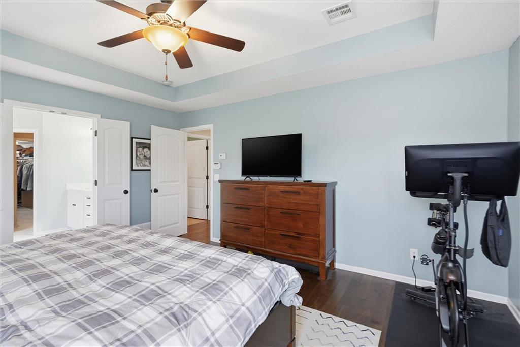 2236 Southwest HawkView Road Lee's Summit, MO 64082 - Photo 19 of 44