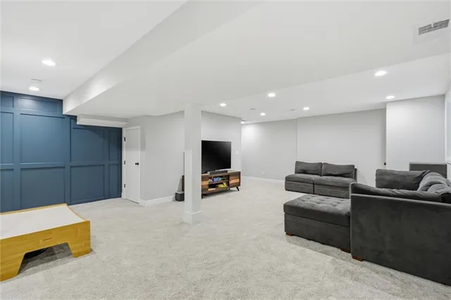 $520,000 | 2236 Southwest HawkView Road, Lee's Summit, MO 64082