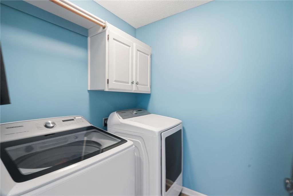 2236 Southwest HawkView Road Lee's Summit, MO 64082 - Photo 36 of 44