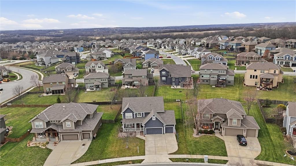 2236 Southwest HawkView Road Lee's Summit, MO 64082 - Photo 42 of 44