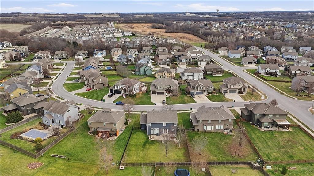 2236 Southwest HawkView Road Lee's Summit, MO 64082 - Photo 43 of 44