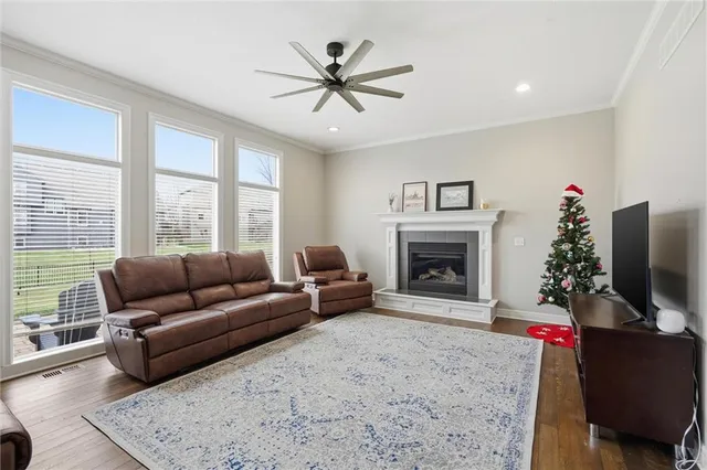 $520,000 | 2236 Southwest HawkView Road, Lee's Summit, MO 64082