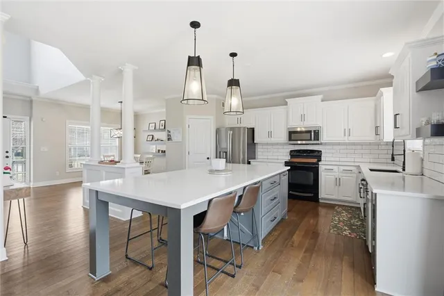 $520,000 | 2236 Southwest HawkView Road, Lee's Summit, MO 64082