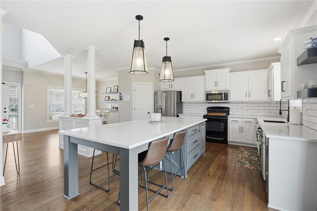 2236 Southwest HawkView Road Lee's Summit, MO 64082 - Photo 9 of 44