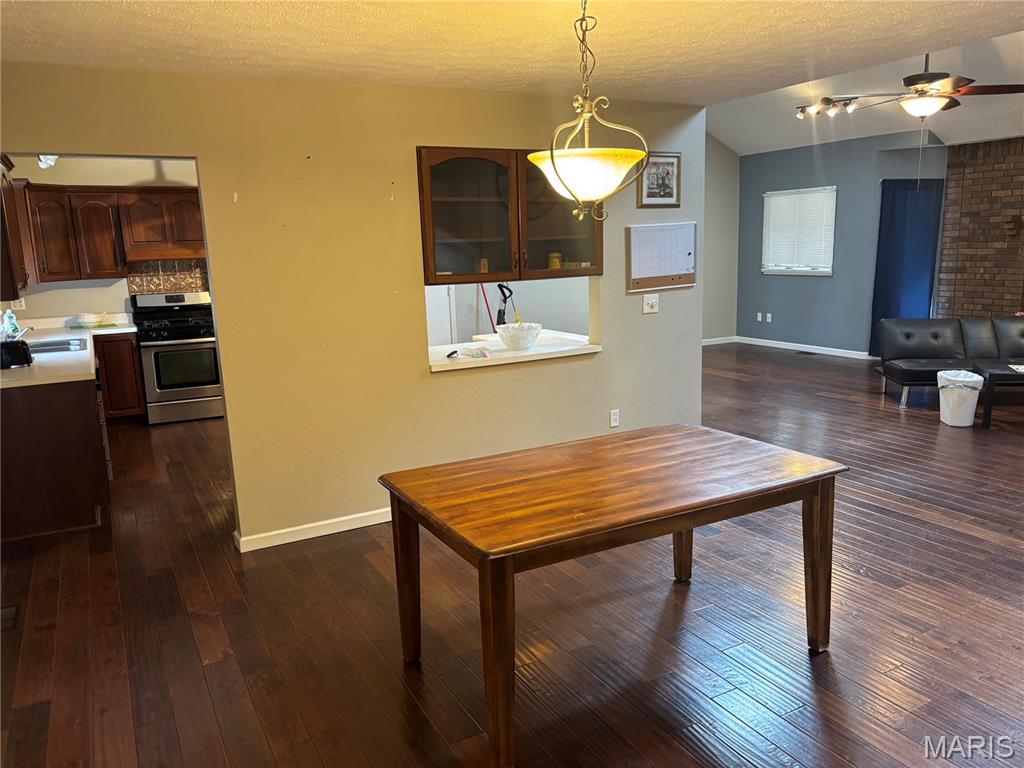 1251 Sunset Drive Breese, IL 62230 - Photo 3 of 17