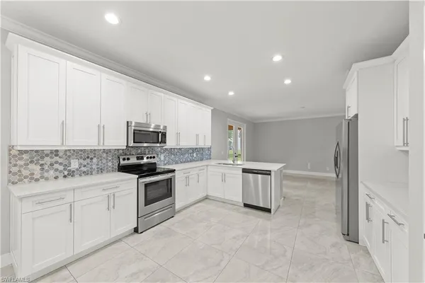 $3,450 | 2859 Blossom Court, Naples, FL 34120