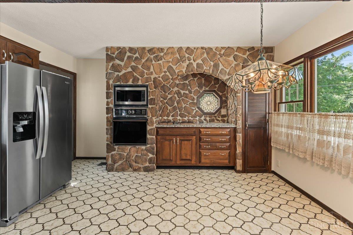 8732 Columbia Road Maineville, OH 45039 - Photo 14 of 47 Gallery Image 14