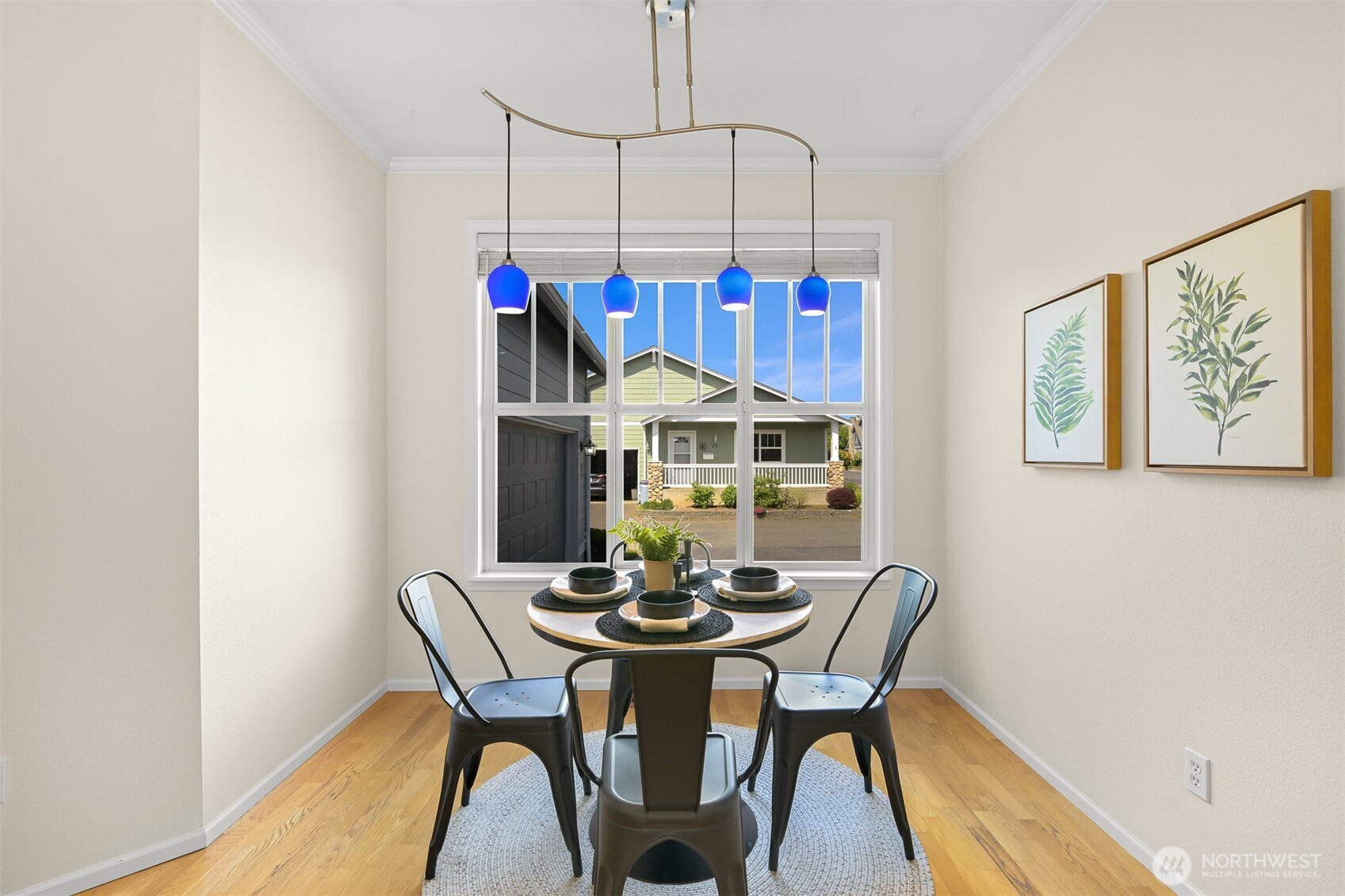 500 Fieldstone Loop, Unit 14 Lynden, WA 98264 - Photo 13 of 25 a view of a dining room with furniture and window