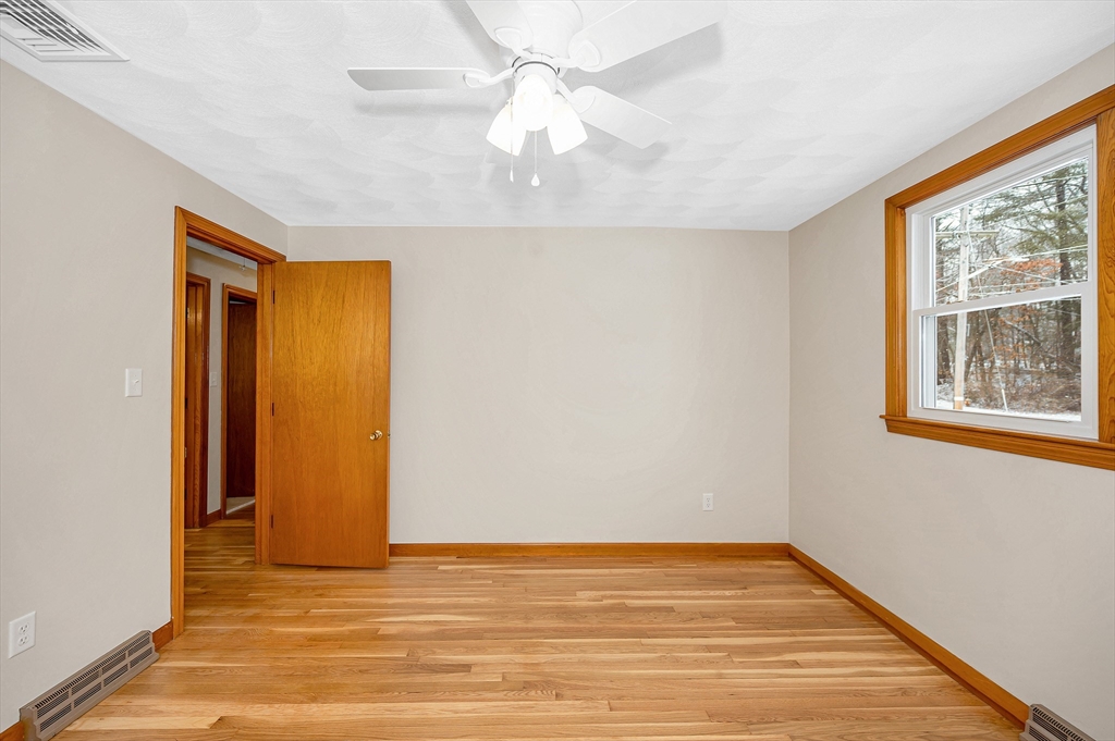 23 Meade Road Billerica, MA 01821 - Photo 19 of 42 Gallery Image 19