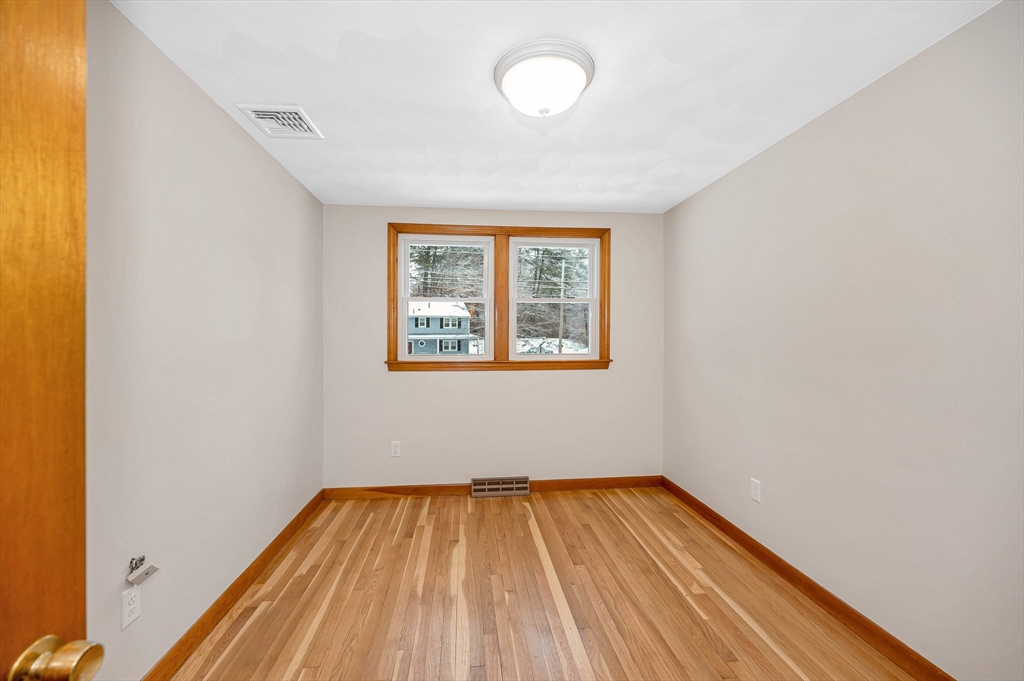 23 Meade Road Billerica, MA 01821 - Photo 21 of 42 Gallery Image 21