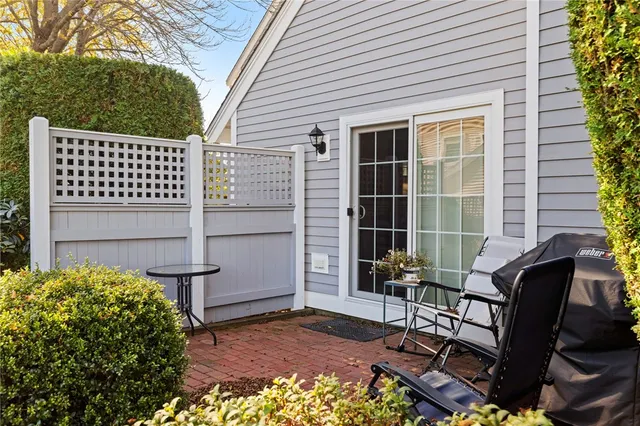 $625,000 | 119 Corey Lane, Middletown, RI 02842