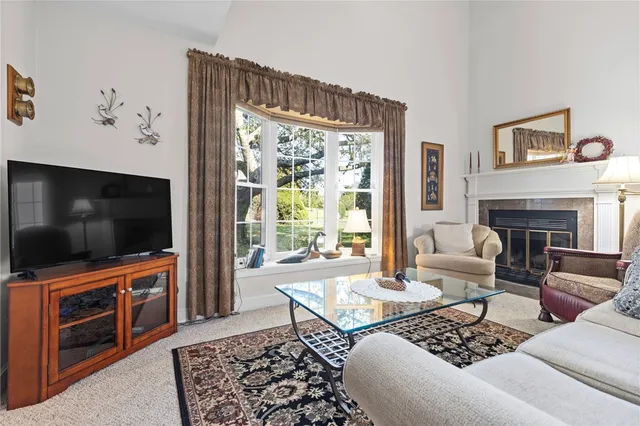 $625,000 | 119 Corey Lane, Middletown, RI 02842