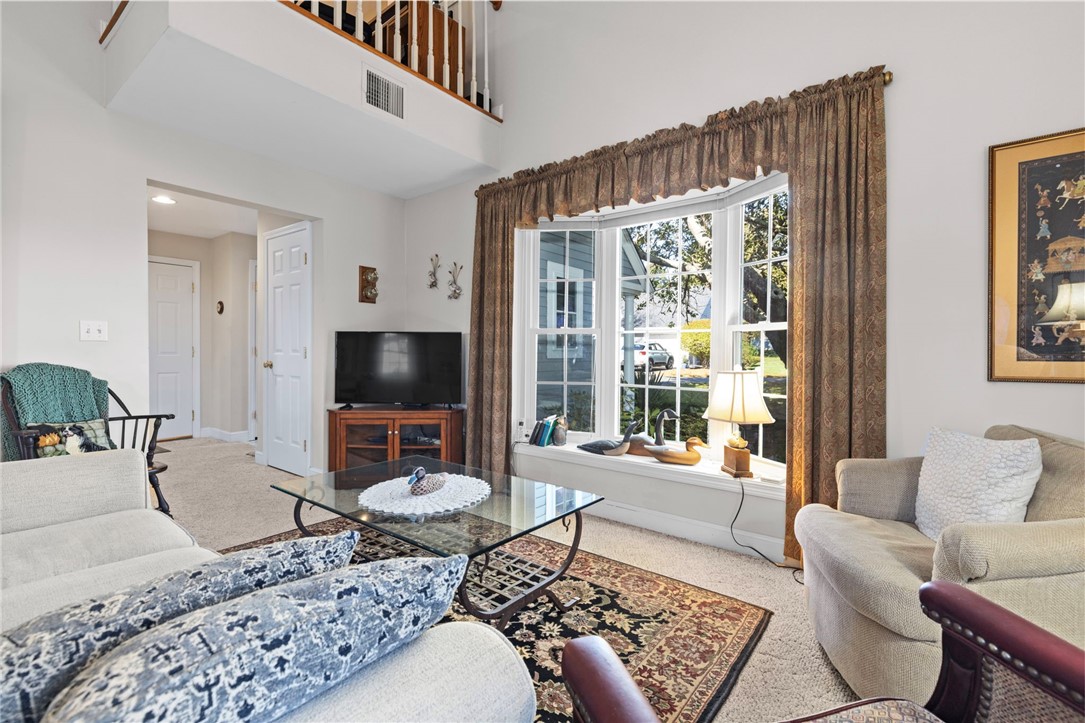 119 Corey Lane Middletown, RI 02842 - Photo 7 of 44