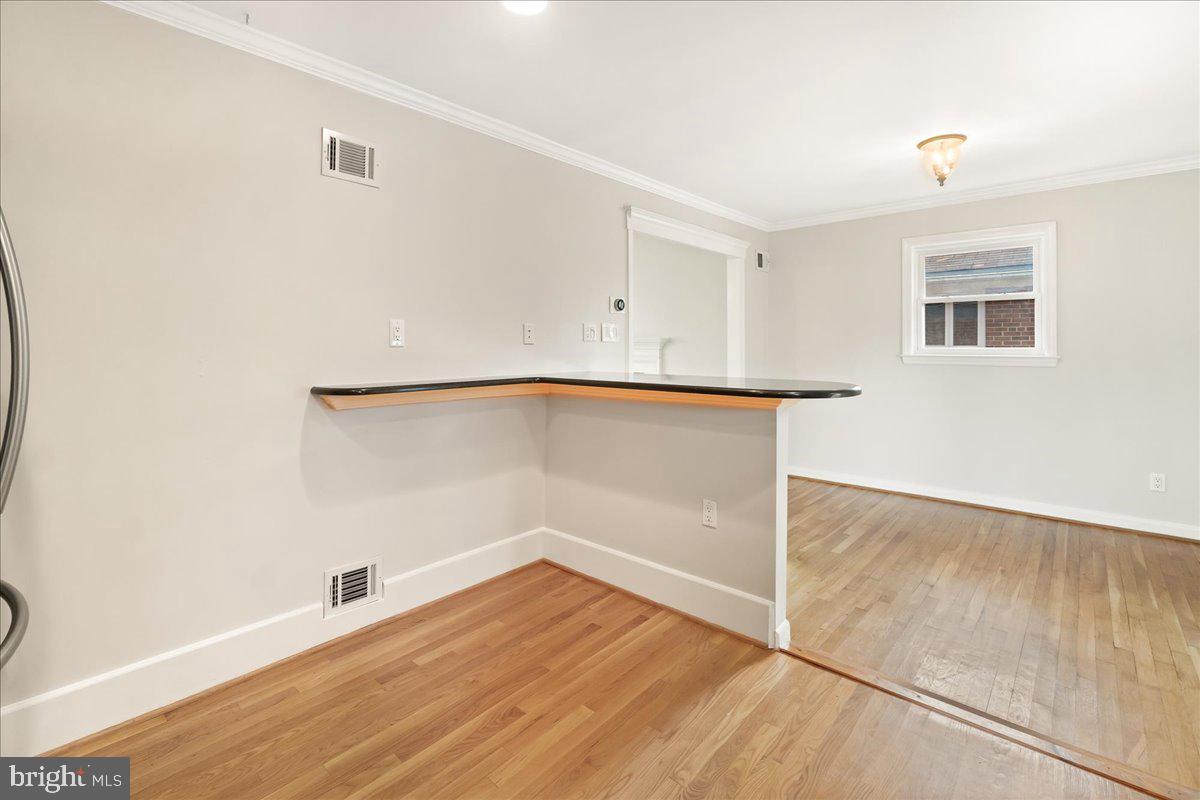 9522 Crosby Road Silver Spring, MD 20910 - Photo 13 of 39 Kitchen looking into dining area