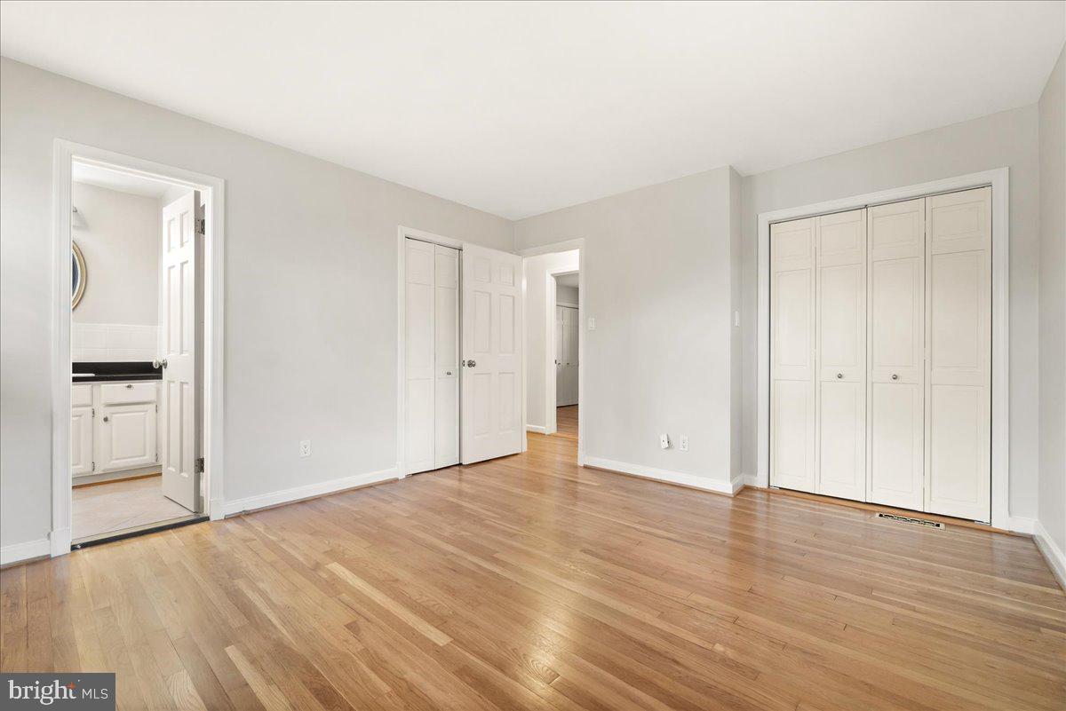 9522 Crosby Road Silver Spring, MD 20910 - Photo 15 of 39 Primary Bedroom with Private Bathroom
