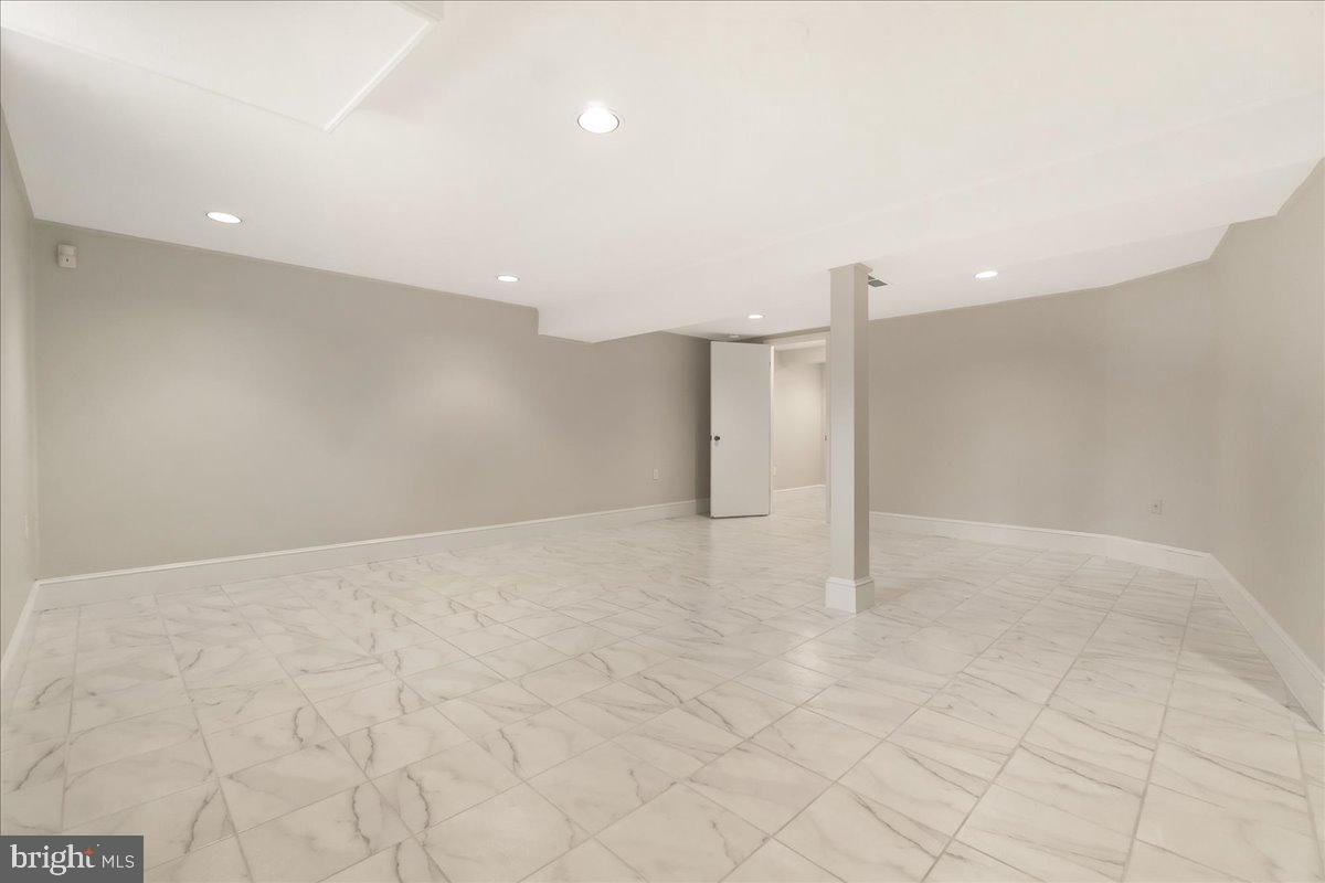 9522 Crosby Road Silver Spring, MD 20910 - Photo 24 of 39 Gorgeous tiled flooring throughout