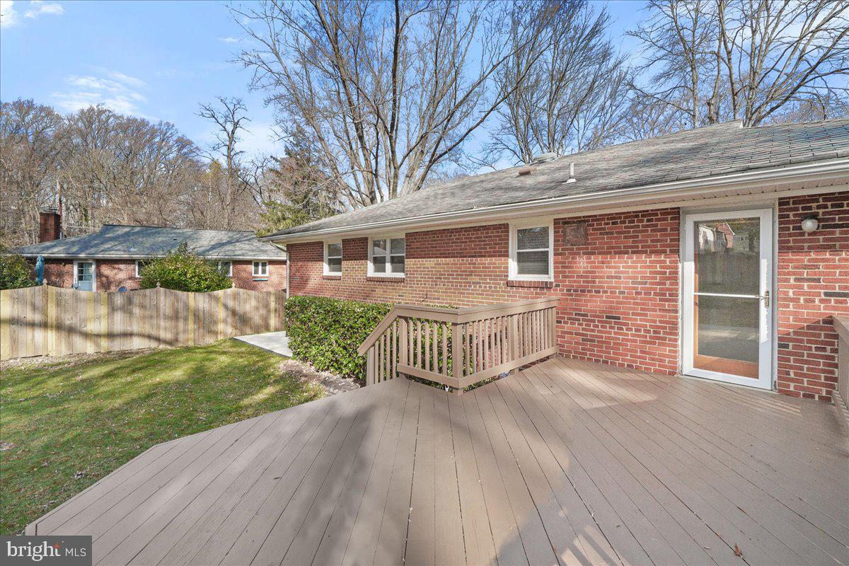 9522 Crosby Road Silver Spring, MD 20910 - Photo 30 of 39 Large deck