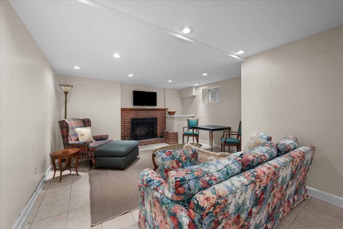 600 Sheridan Road Winnetka, IL 60093 - Photo 29 of 39 Gallery Image 29
