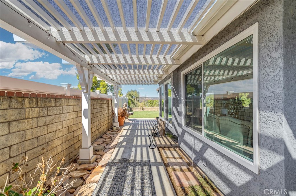 27829 Carnegie Avenue Santa Clarita, CA 91350 - Photo 38 of 46 a view of a balcony
